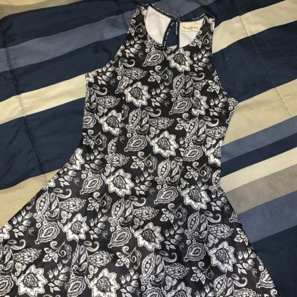 XS Abercrombie and Fitch cotton dress - Picture 1 of 4